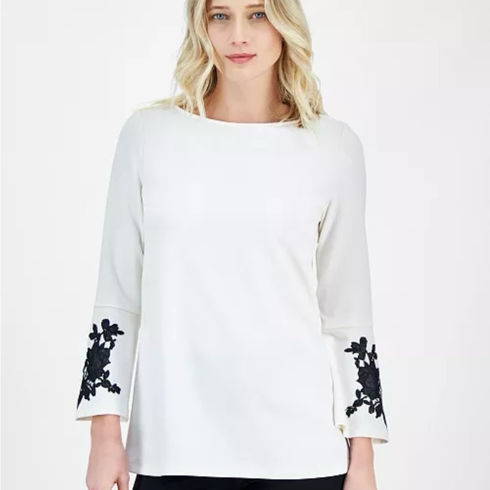 NWOT Anne Klein Women's Embroidered Bell-Sleeve Boat-Neck Tunic Top